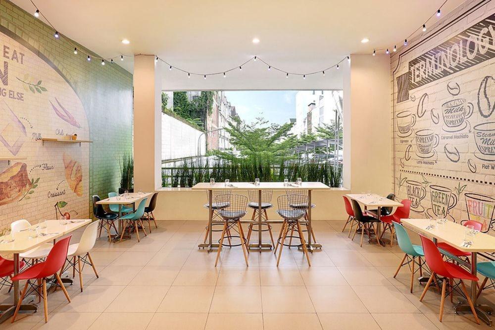 Ibis Jakarta Harmoni Exterior photo